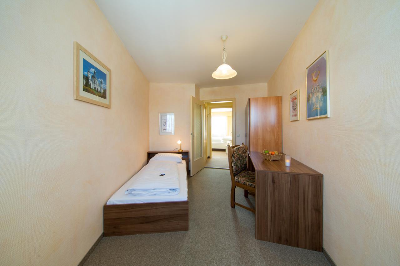 Hotel Simon Gauting Εξωτερικό φωτογραφία