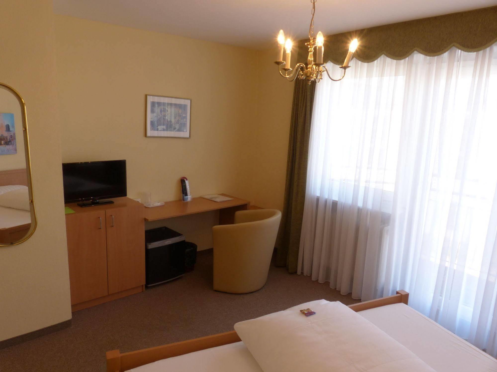 Hotel Simon Gauting Εξωτερικό φωτογραφία