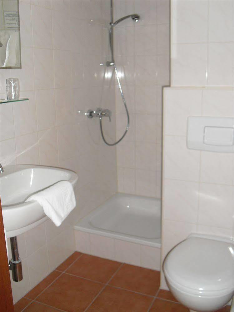 Hotel Simon Gauting Εξωτερικό φωτογραφία